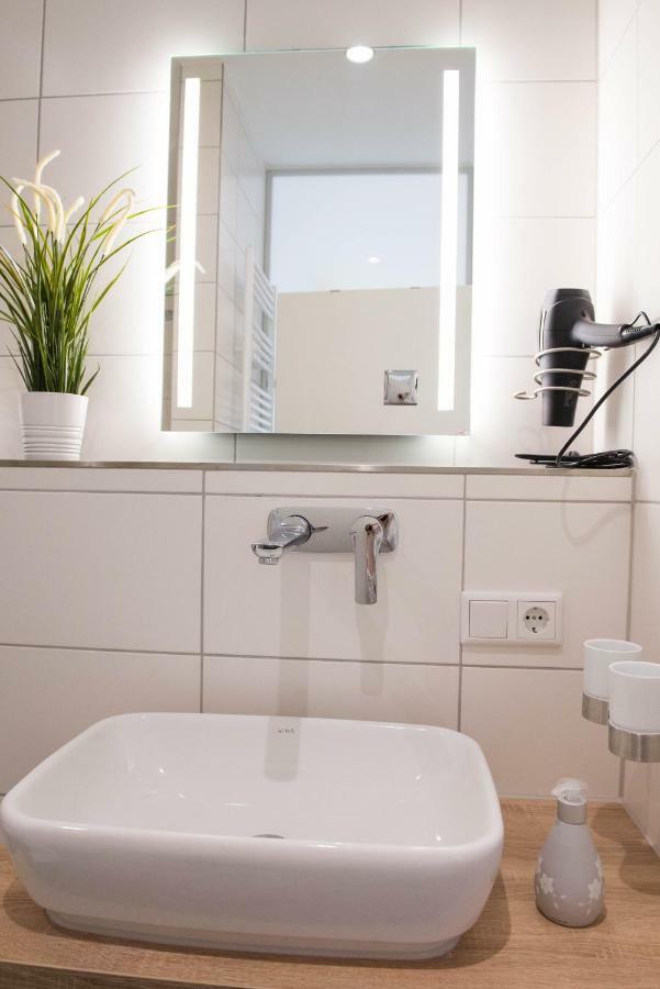 Boardinghouse Am Teuto Aparthotel เลงเกอริค ภายนอก รูปภาพ